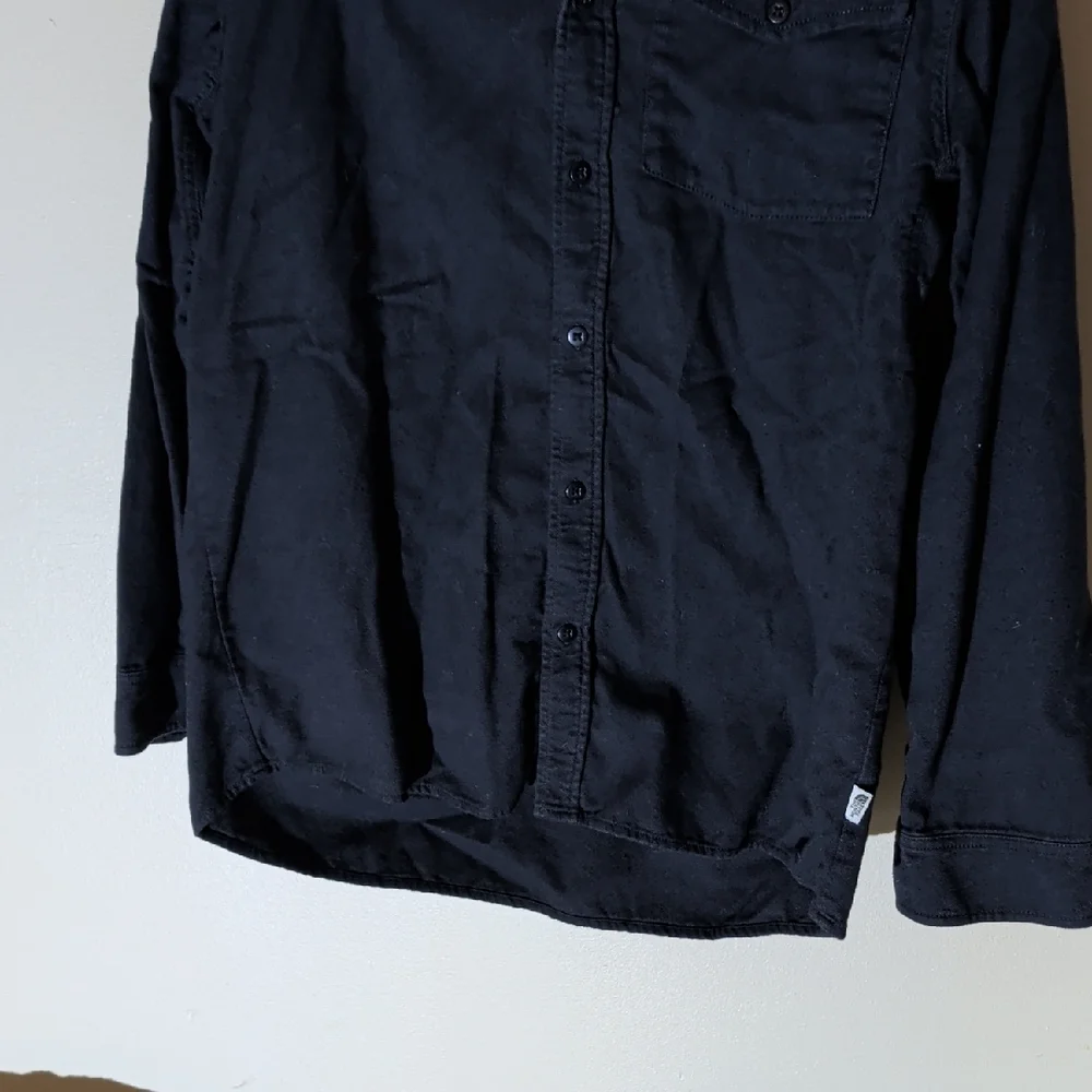 The North Face Black Men's Shirt with Logo Tag